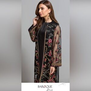 Gorgeous Baroque brand 3 piece dress